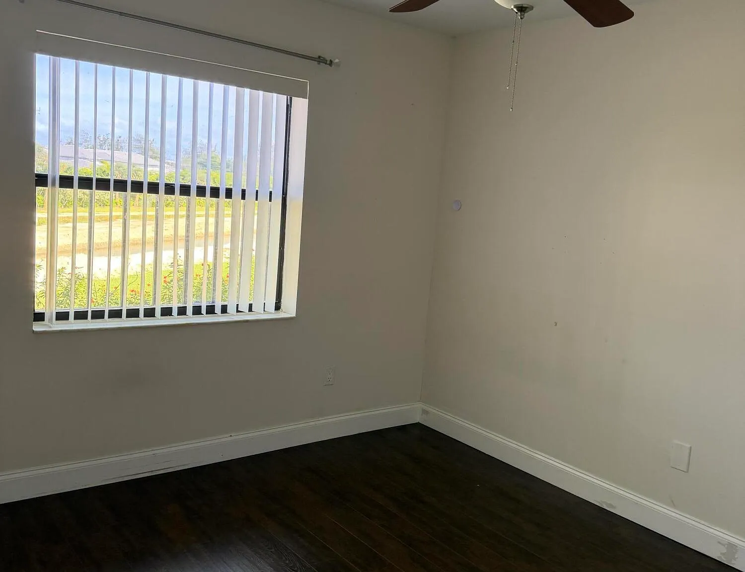 2 bed, 2.0 bath, 975 sqft, $2,500 — Photo 4