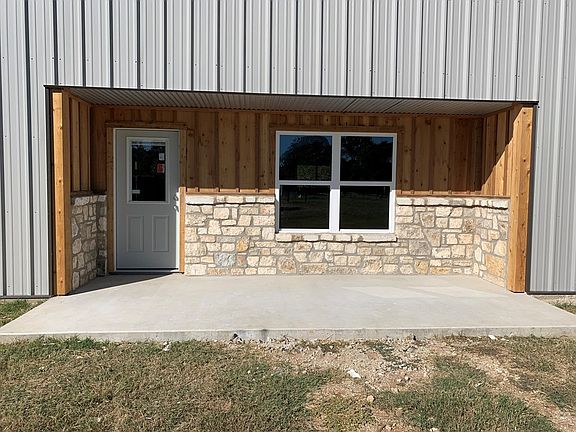 3rd image of 191 Wood Ln