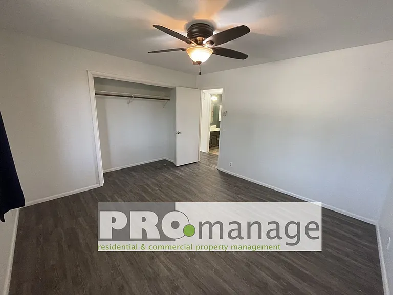 220 N Ladino Dr — Photo 11