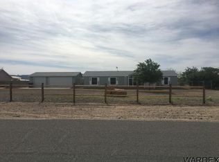 918 S San Pedro Rd, Golden Valley, AZ 86413