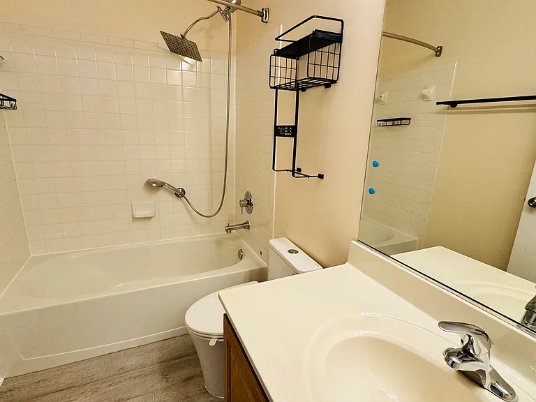 26101 Nimbleton Sq — Photo 11