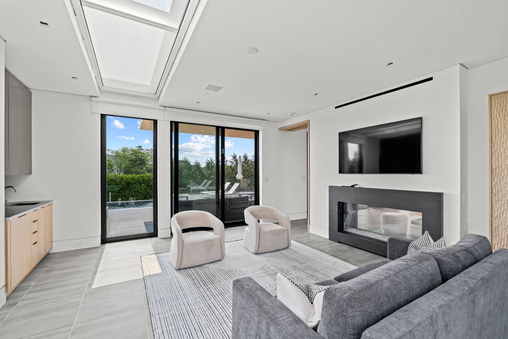 Easy indoor outdoor living