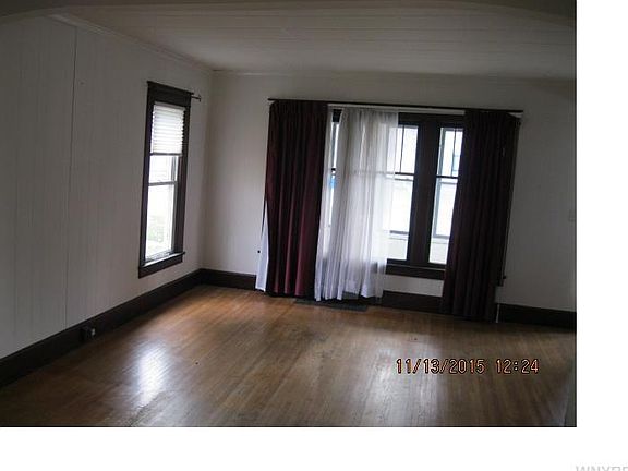 3rd image of 40 Eckerson Ave