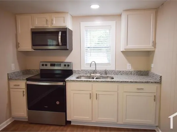5816 Robinson St #F, Hanahan, SC 29410