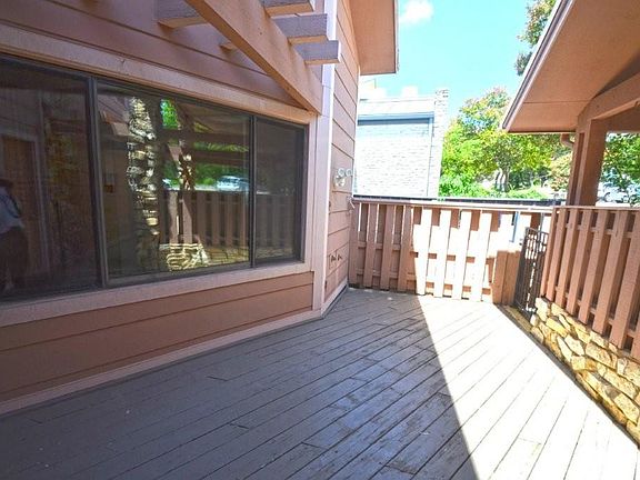3rd image of 4603 Twin Valley Cir