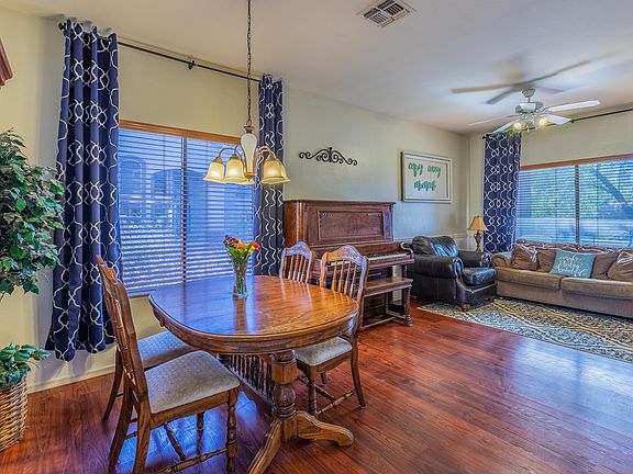2nd image of 405 E Camino Del Abeto