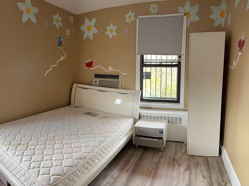 2nd image of 5107 69th St #3