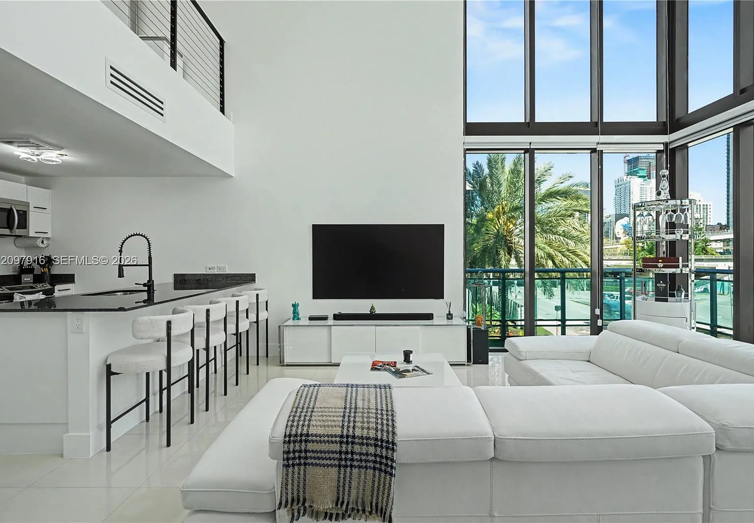 Wind Condo — Photo 2