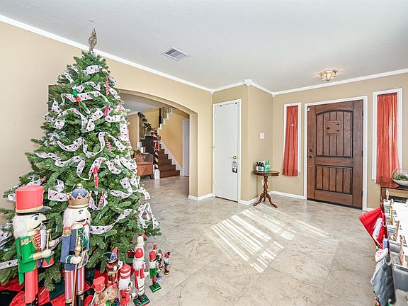 5th image of 10842 Regal Manor Ln