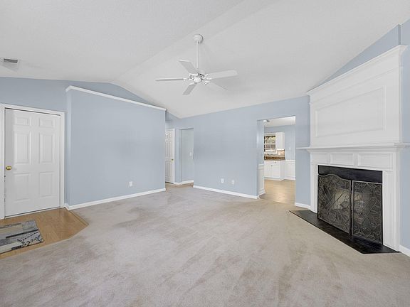 2nd image of 22 Crossview Dr