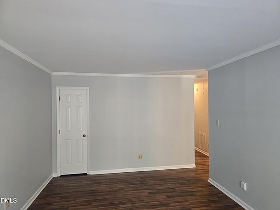 5th image of 2214 Daley Rd #B
