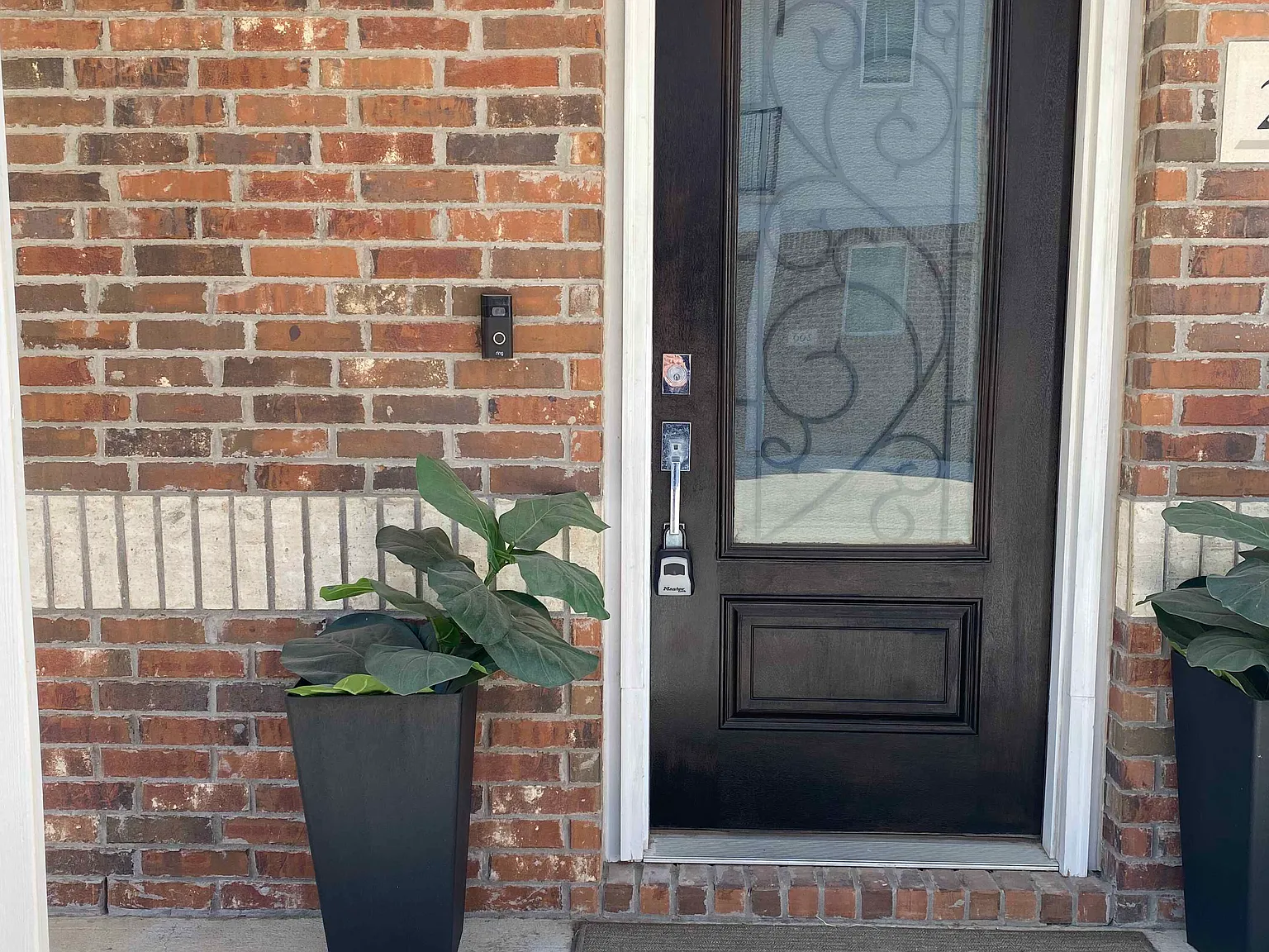 3 bed, 1832 sqft, $2,750 — Photo 2