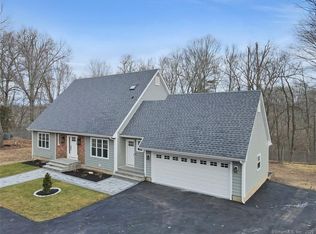 506 Mountain Rd, West Hartford, CT 06117