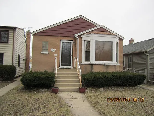3907 N Cumberland Ave photo 1