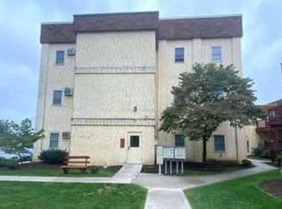 252 W 2nd St, Waynesboro, PA 17268