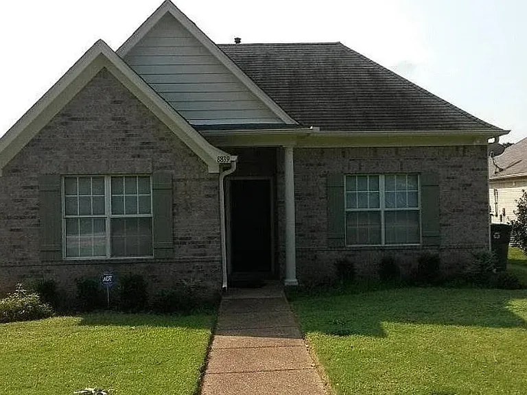 8839 Macon Rd — Photo 1