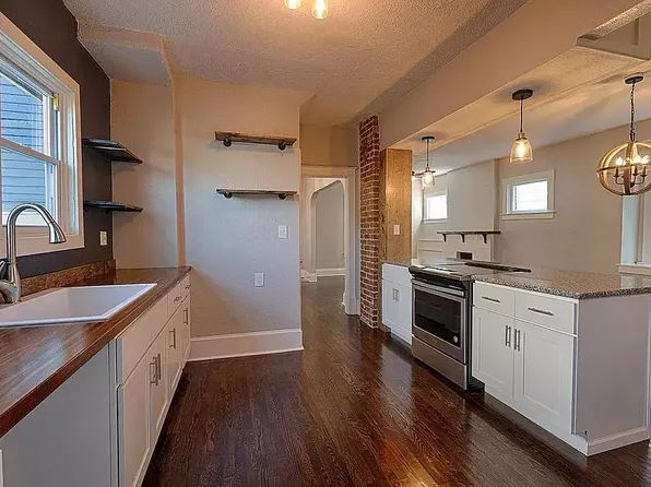 4408 Forest Ave, Kansas City, MO 64110