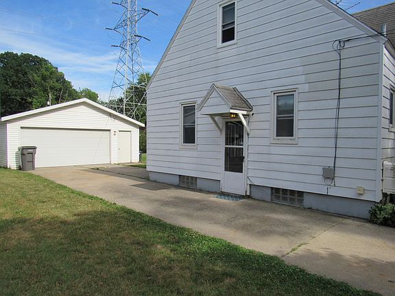 3rd image of 4910 Walton Ave SW