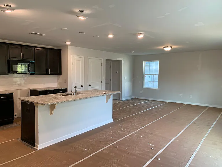 Open floor plan - kitchen and family room