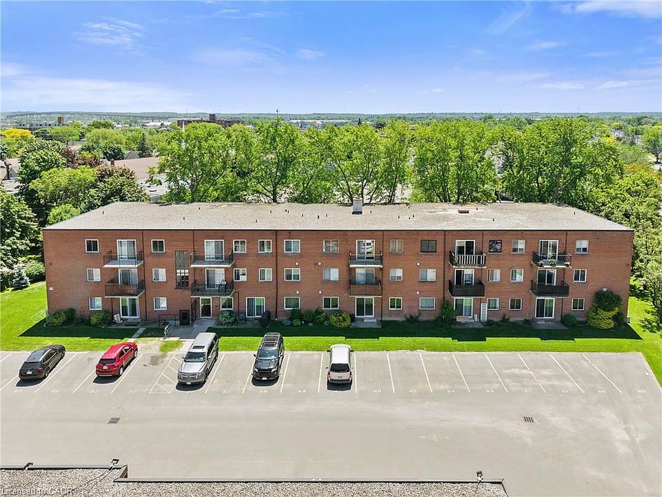 1st image of 456 Carlton St #37
