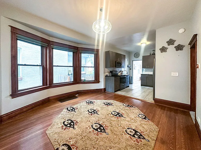 315 N Lincoln St — Photo 12