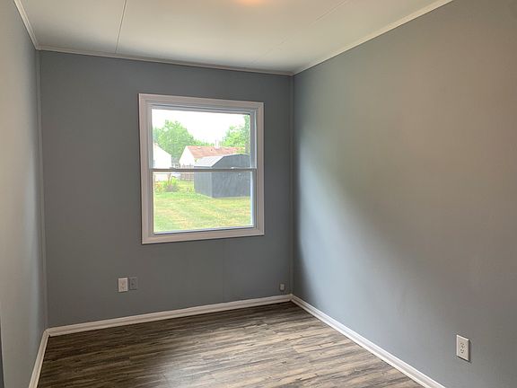 5th image of 2719 Van Buren Ave