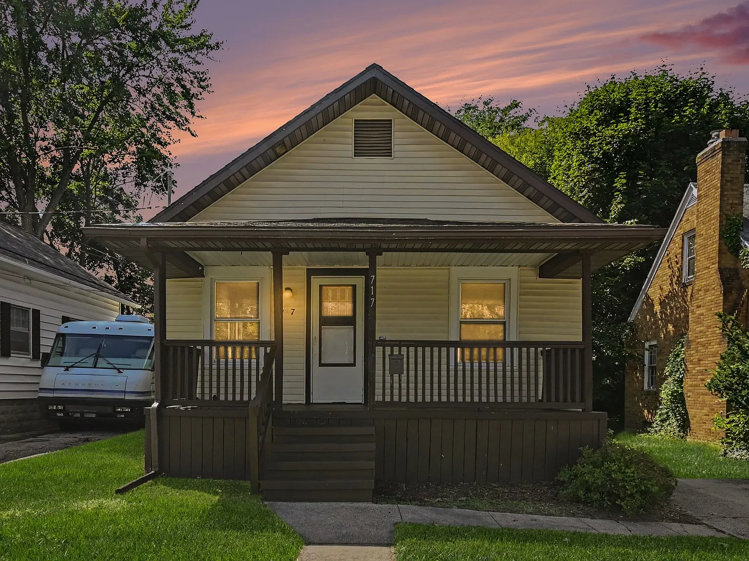 2 bed, 850 sqft, $1,125 — Photo 2