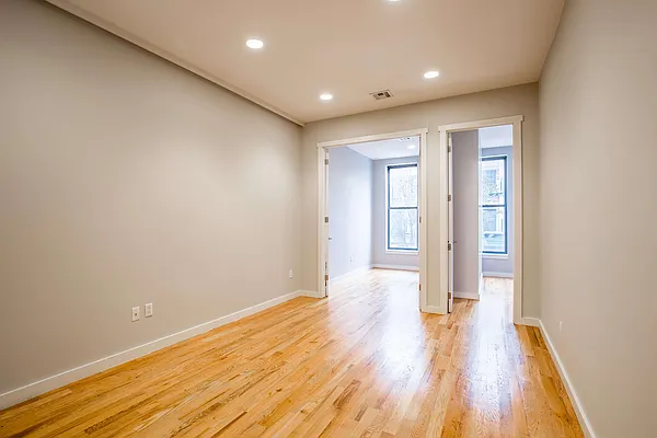 Rented by Nooklyn NYC LLC | media 11
