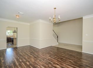 5710 Ames Xing, Sugar Land, TX 77479