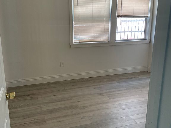 5th image of 615 E 116th St