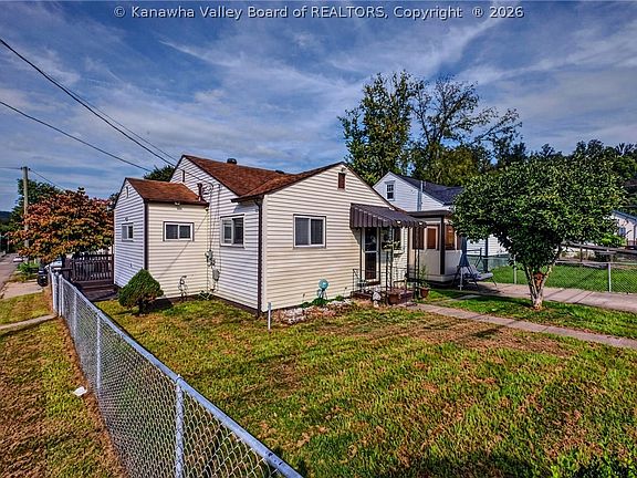 2nd image of 101 Bailes Dr