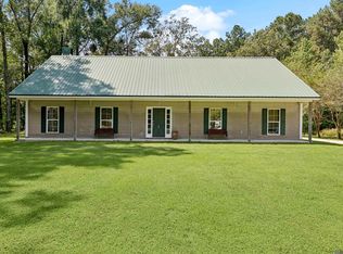 15115 Peairs Rd, Pride, LA 70770