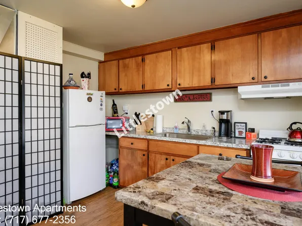 114 Roberta Jean Ave, Littlestown, PA 17340