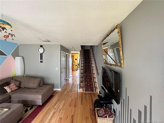 5th image of 19 Calla Lily Ln #19