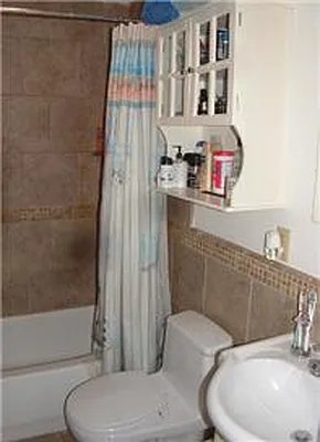 Sold by R New York | media 6