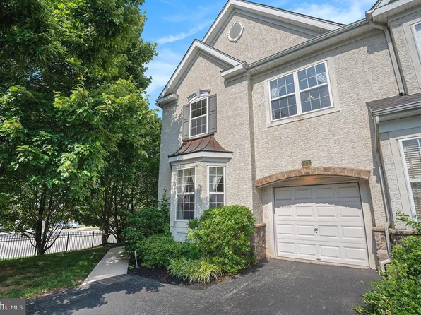 101 Rolling Hill Dr, Plymouth Meeting, PA 19462