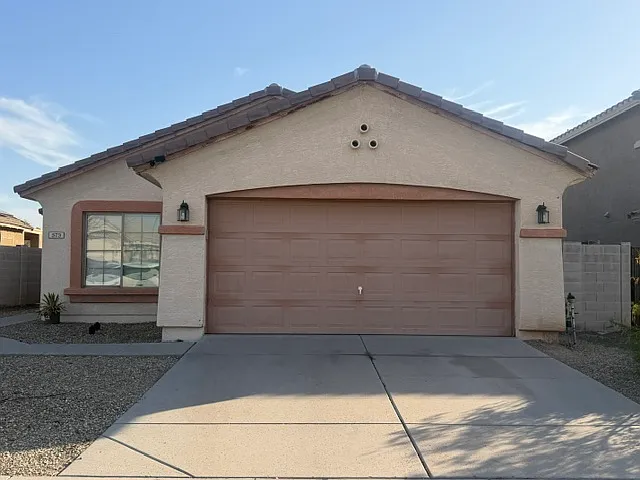 4 bedroom 2 bath single story for rent — Photo 2