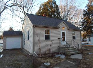 225 N Locust St, Green Bay, WI 54303