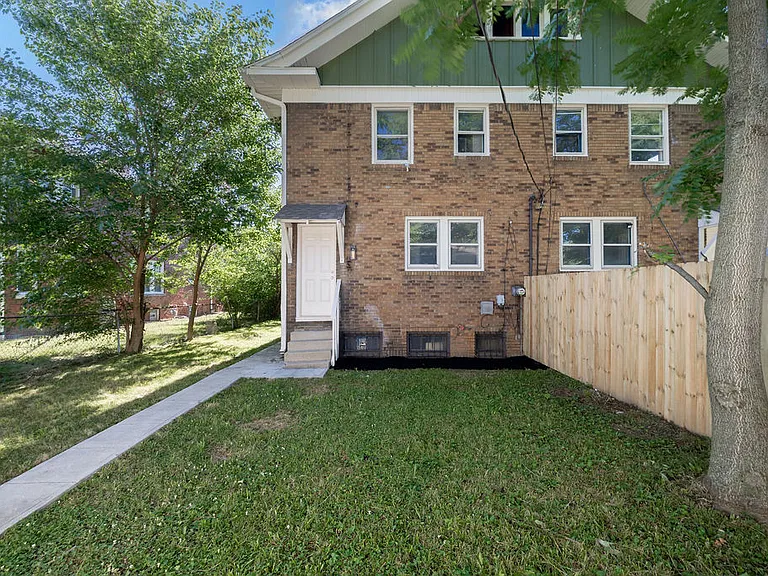 3556 N College Ave — Photo 25