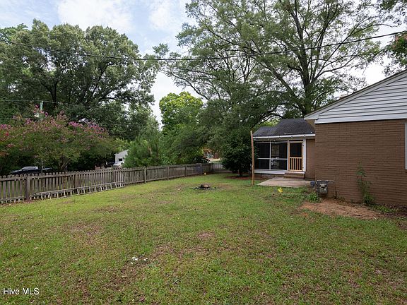 4th image of 1719 Beaumont Drive