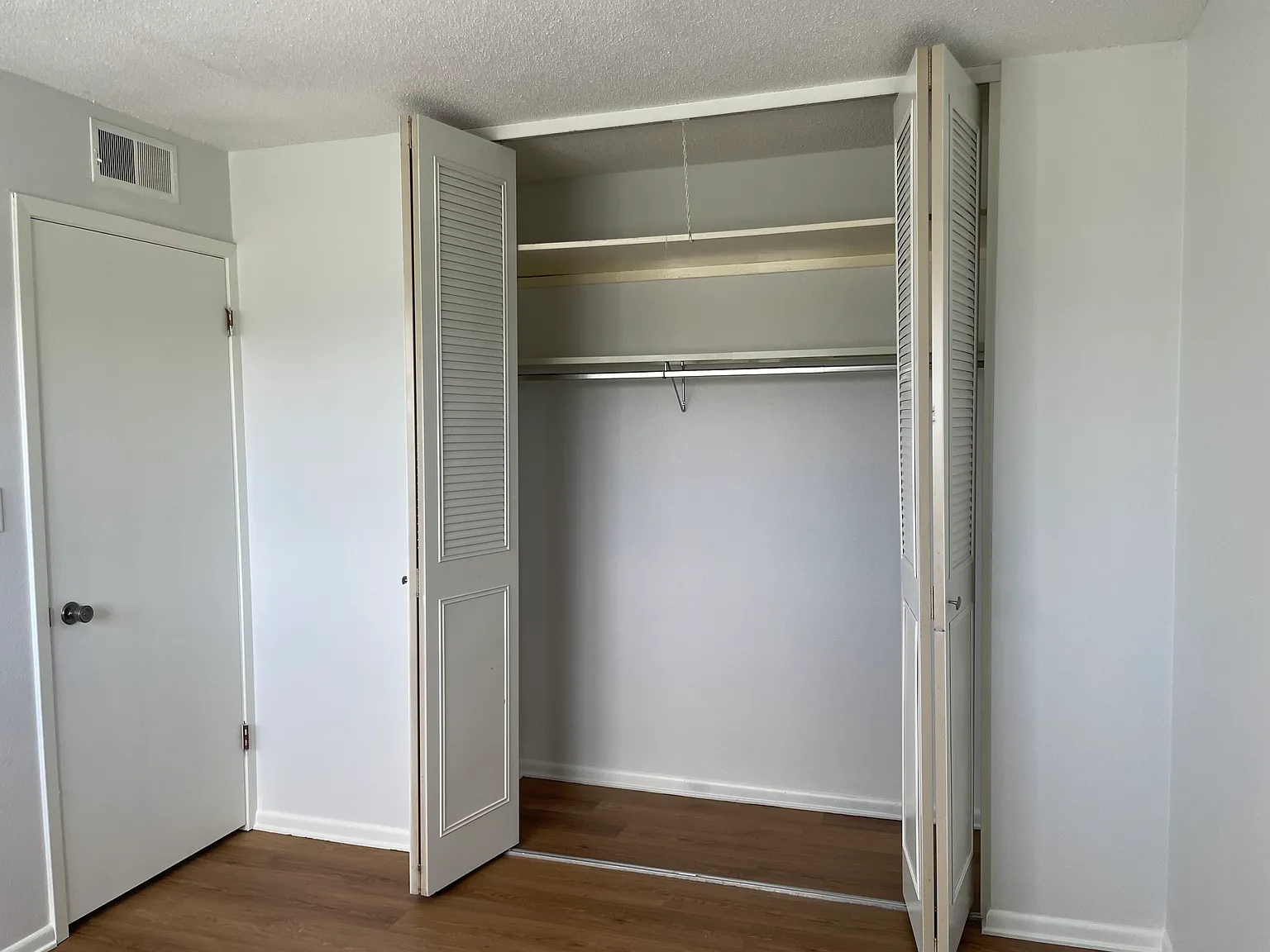 2 bed, 750 sqft, $850 — Photo 3
