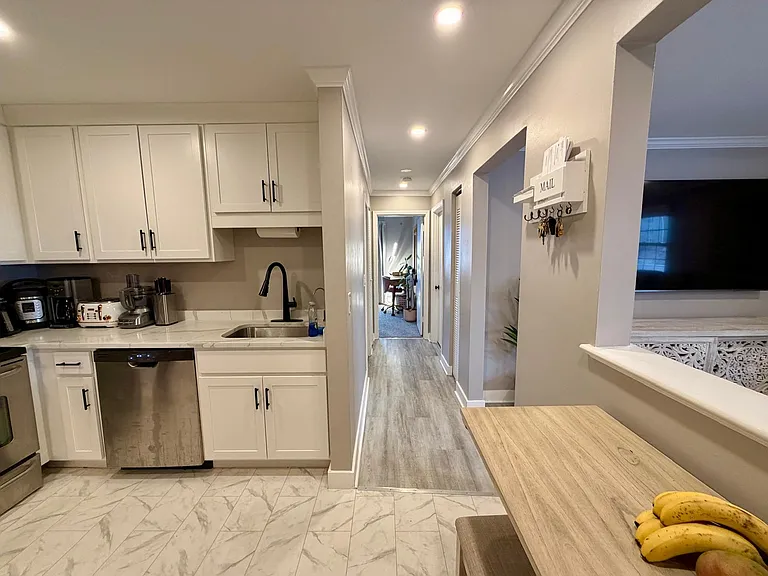 740 Central St #11 — Photo 24