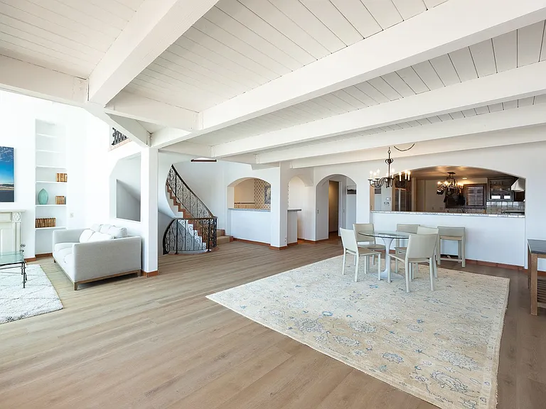 3265 Ocean Dr — Photo 5