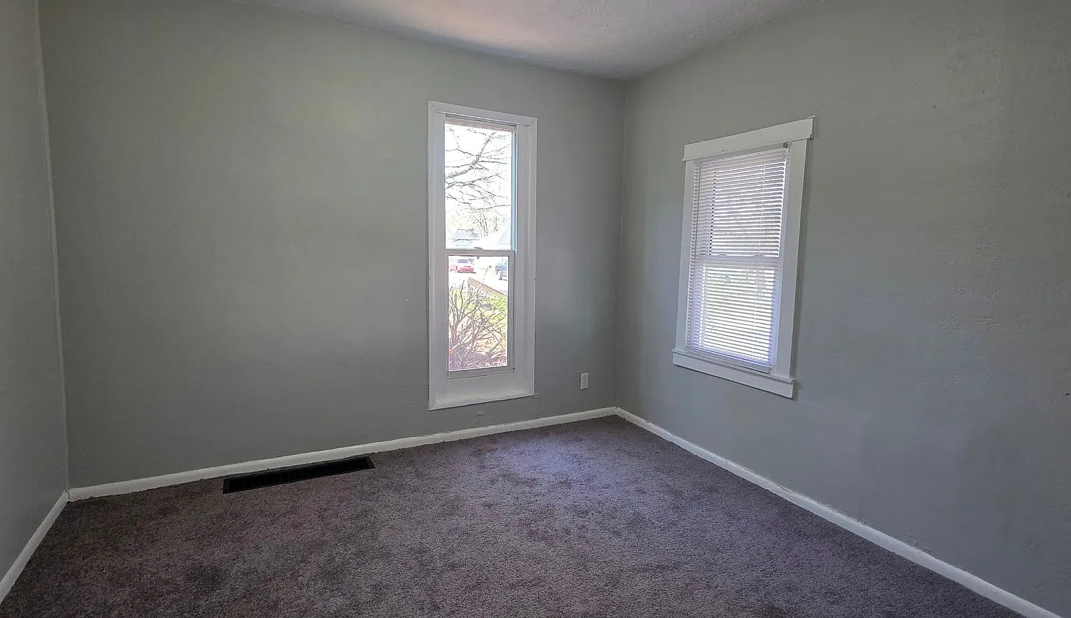 1631 West 7th Street — Photo 3
