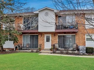 15270 El Cameno Ter #2W, Orland Park, IL 60462