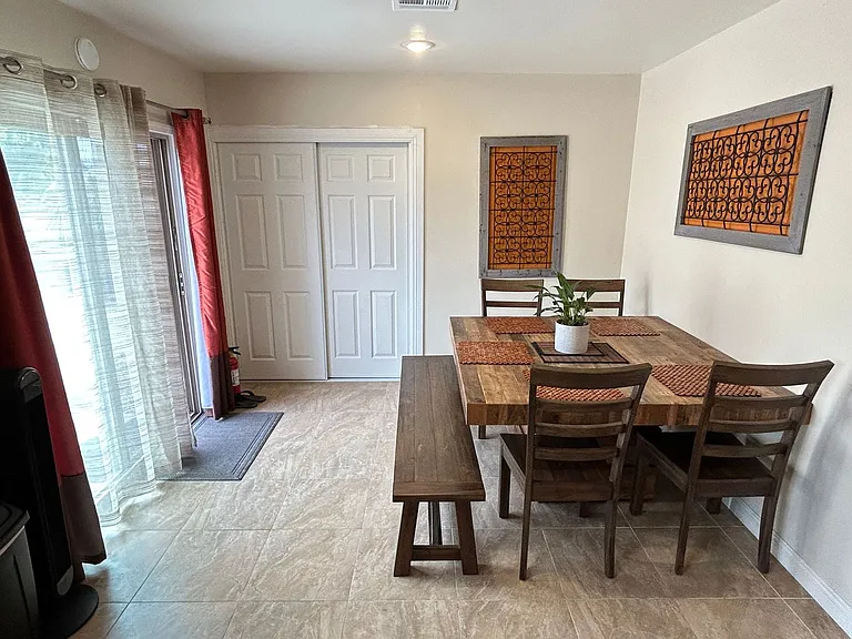 2201 E Standish Ave — Photo 14
