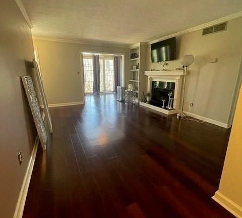 3rd image of 103 Country Park Dr SE