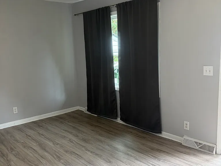 1029 Middleton St — Photo 25