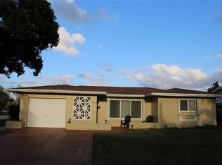 6012 NW 69th Ave, Tamarac, FL 33321