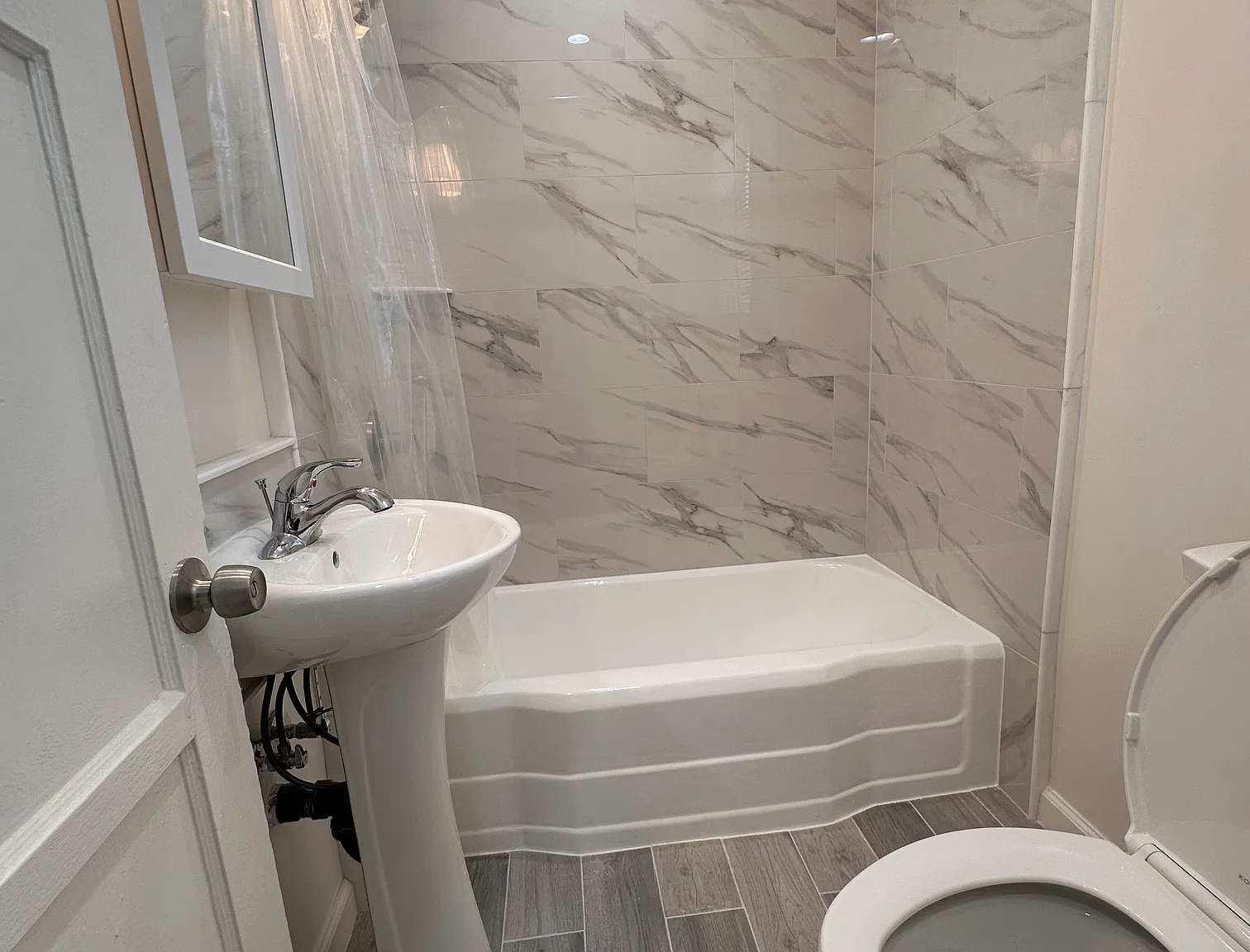 1 bed, $1,895 — Photo 4